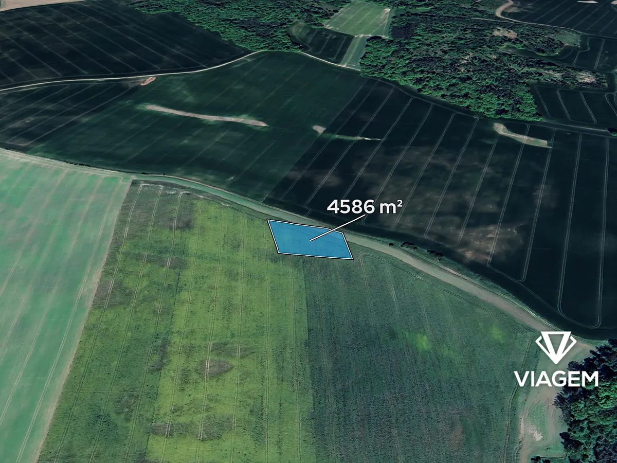 Prodej podílu 1/2 pole 2293 m²